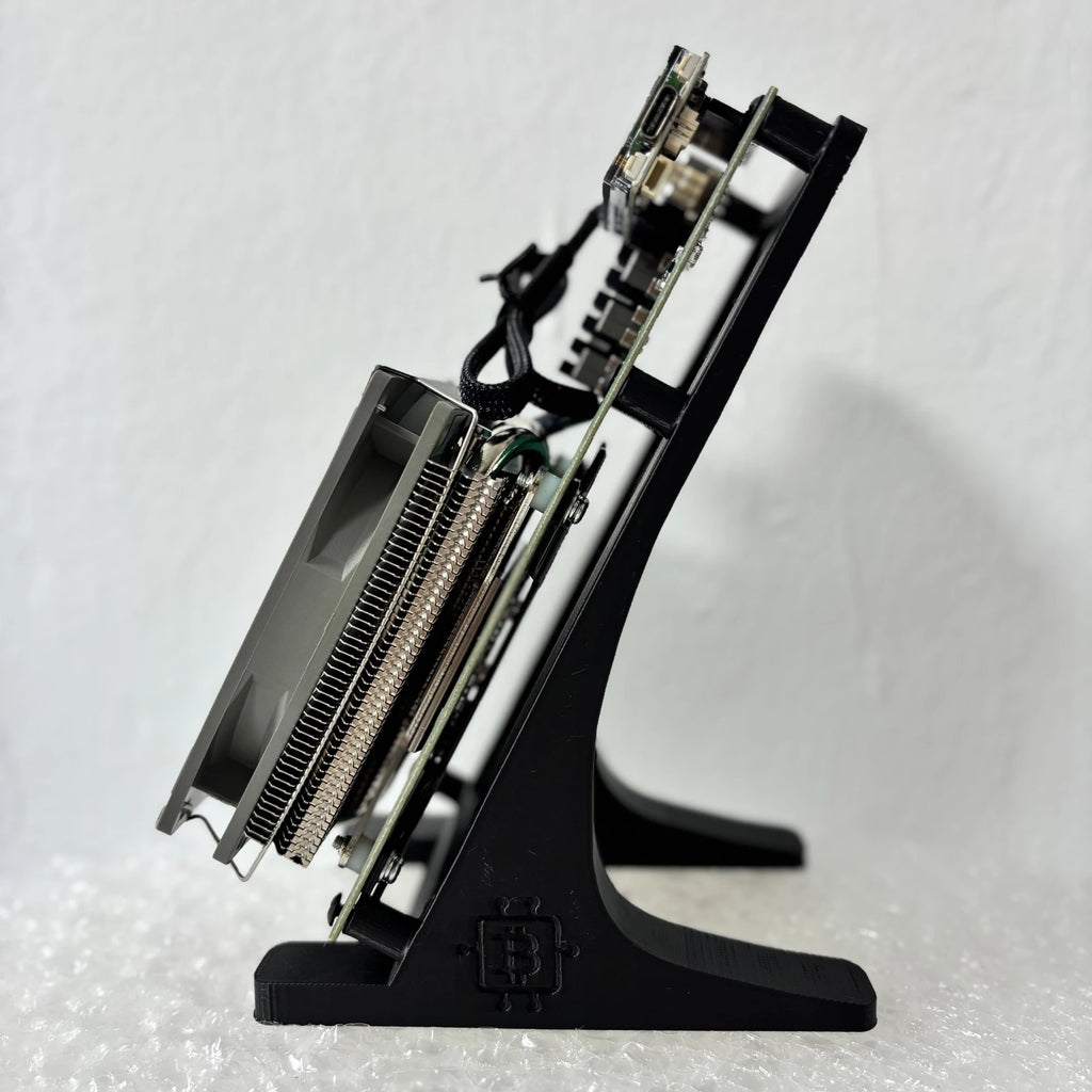 Nerdqaxe++ BTC Solo Miner 4.8T-5TH/S 80W 4XBM1370 ASIC Chip Open Source Bitcoin Crypto Miner Silent Miner