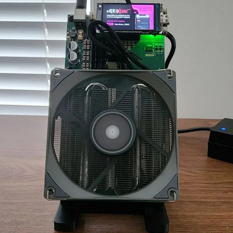 Nerdqaxe++ BTC Solo Miner 4.8T-5TH/S 80W 4XBM1370 ASIC Chip Open Source Bitcoin Crypto Miner Silent Miner